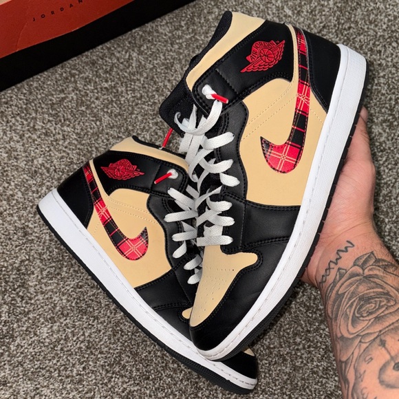 Nike Other - Nike Black and Tan Sneakers with Red Accents